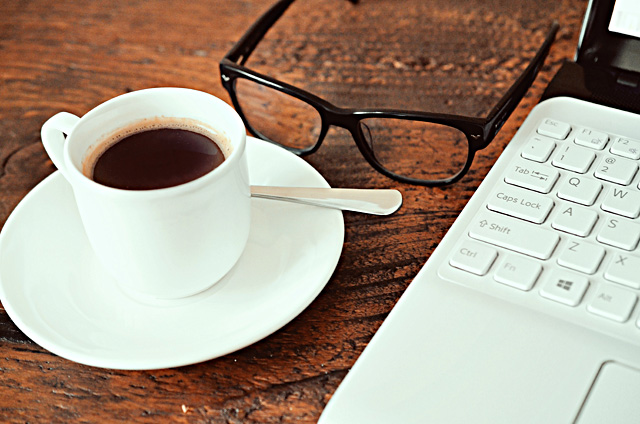 【便携版】小巧的电话呼叫轰炸app